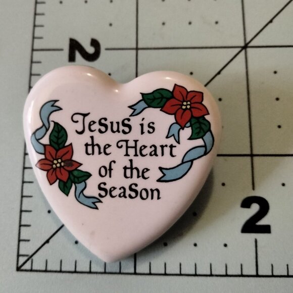 Heart Shaped Jesus Is The Heart Of The Season Ceramic Pin Christian Christmas - Picture 2 of 3